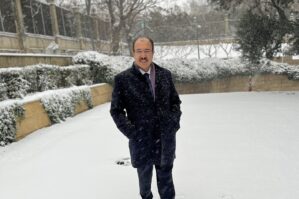 Cahit Bağcıdan qar paylaşımı: “Uşaq kimi şənəm”