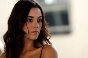 Məşhur aktrisa xəstəxanaya yerləşdirildi 33 Məşhur aktrisa xəstəxanaya yerləşdirildi