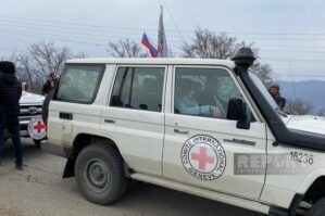 Aksiyaçılarımız ermənilərə şərait yaratdılar - FOTO