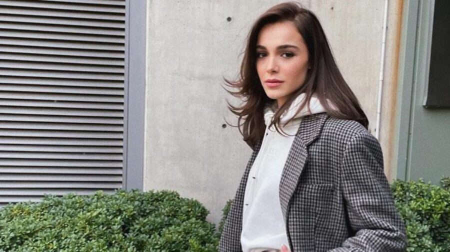 Türkiyəli aktrisa damarlarını kəsib? - FOTO