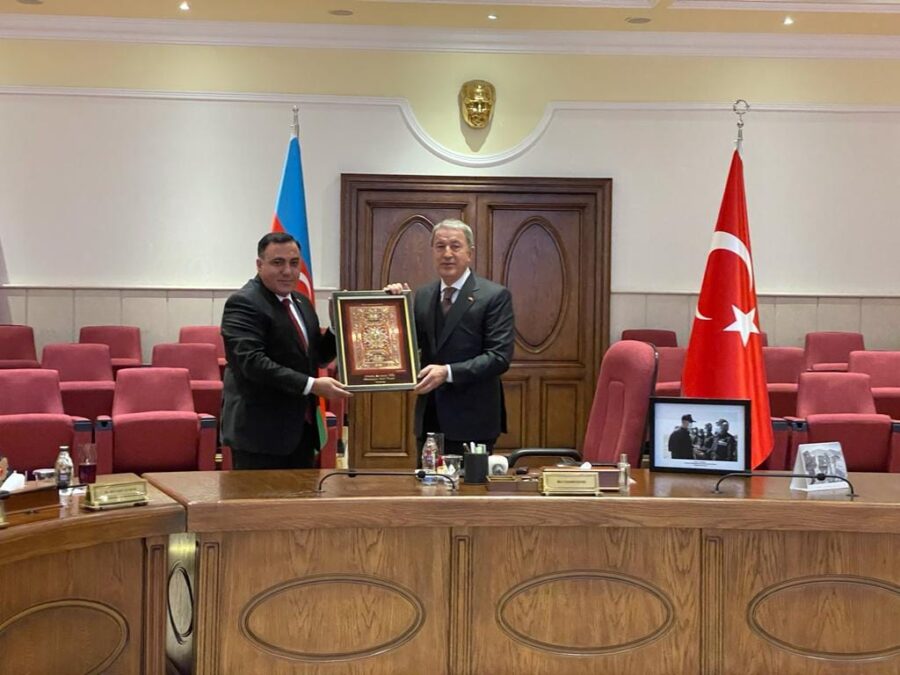 Emin Həsənli: “Öndə Türk qaziləri ilə bərabər, Azərbaycan qaziləri çiyin-çiyinə gedirdilər”