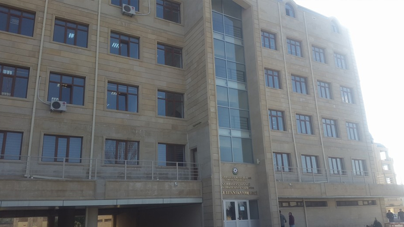 Müəllimlə tələbələr arasında dava düşdü - İşə nazirlik qarışdı