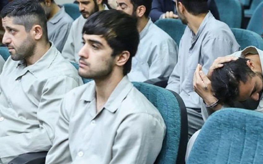 İranda daha iki etirazçı gənc edam edildi