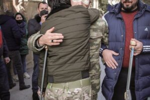 Qazinin qanı ilə qazanc əldə edənlər və qansızların müavinət meymunluğu