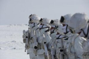 Ordumuzun hərbi texnikaları Ermənistan sərhədində - FOTOLAR
