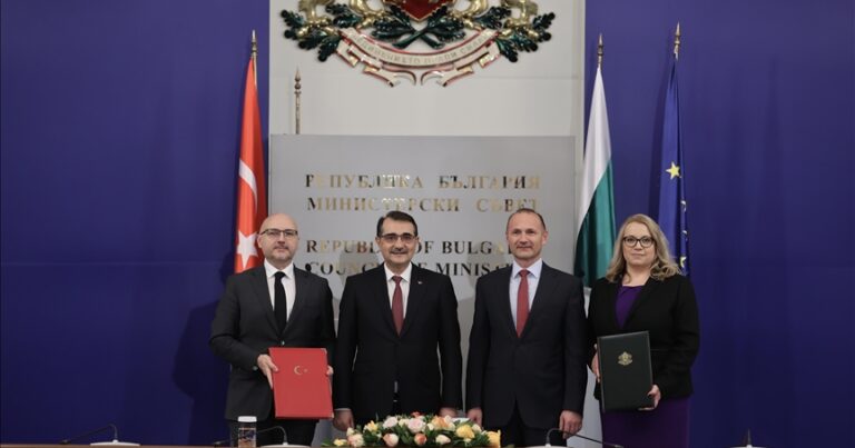 Türkiyə və Bolqarıstan qaz sazişi imzaladı