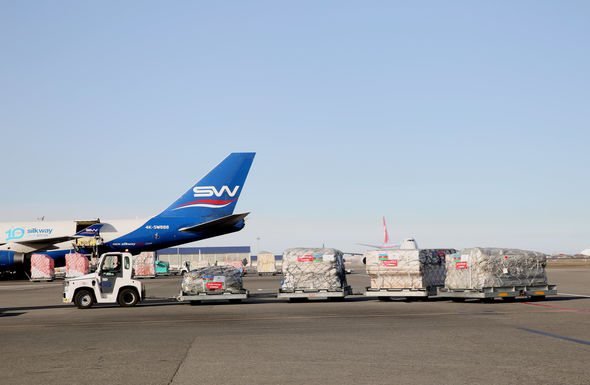 Mehriban Əliyevanın göstərişi ilə Türkiyəyə daha bir humanitar yardım təyyarəsi yola düşüb - FOTO