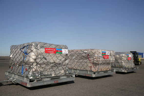 Mehriban Əliyevanın göstərişi ilə Türkiyəyə daha bir humanitar yardım təyyarəsi yola düşüb - FOTO