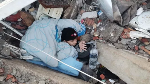 Türkiyədə ardıcıl zəlzələlər: Ölən və yaralananların sayı artır - Təcili / YENİLƏNDİ