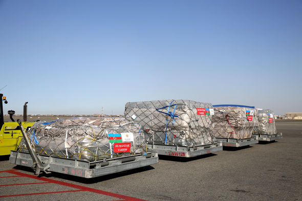 Mehriban Əliyevanın göstərişi ilə Türkiyəyə daha bir humanitar yardım təyyarəsi yola düşüb - FOTO
