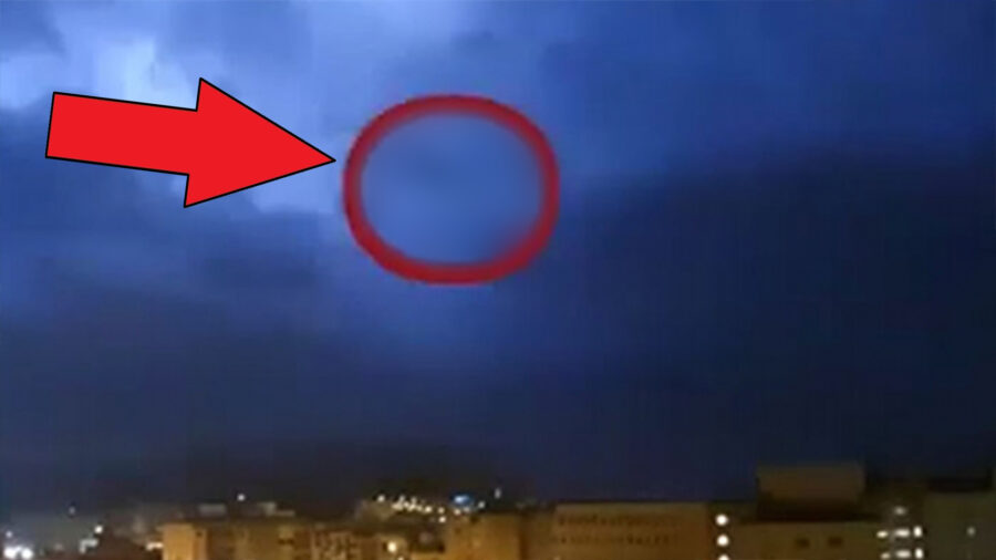 Hər kəs Bakı səmasındakı bu görüntüdən danışır - VİDEO