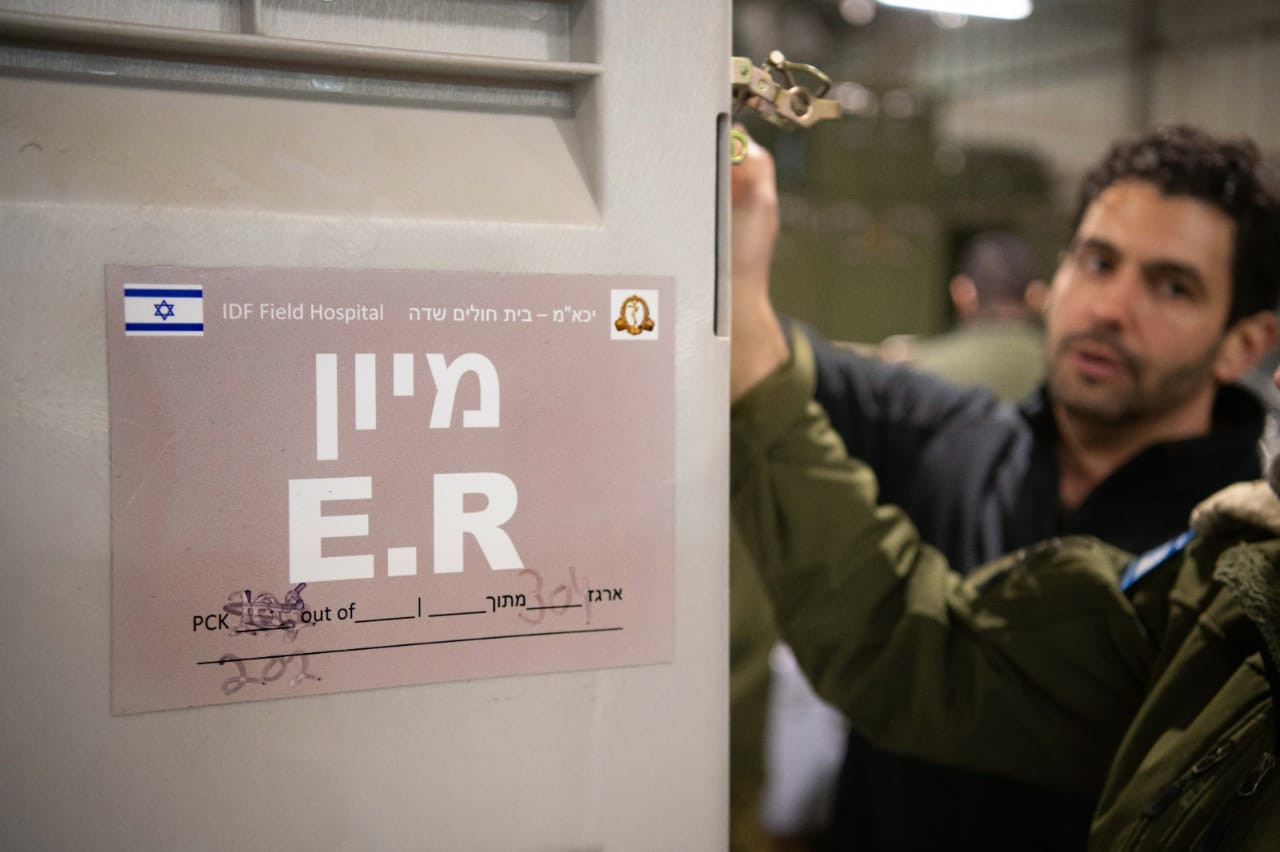 İsrail Türkiyədəki zəlzələ zonasında səhra xəstəxanası yaradacaq - FOTO