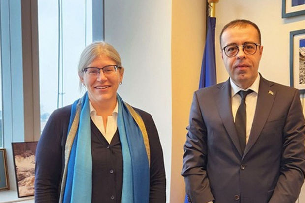 Azərbaycan nümayəndəsi NATO Baş katibinin köməkçisi ilə görüşüb - FOTO