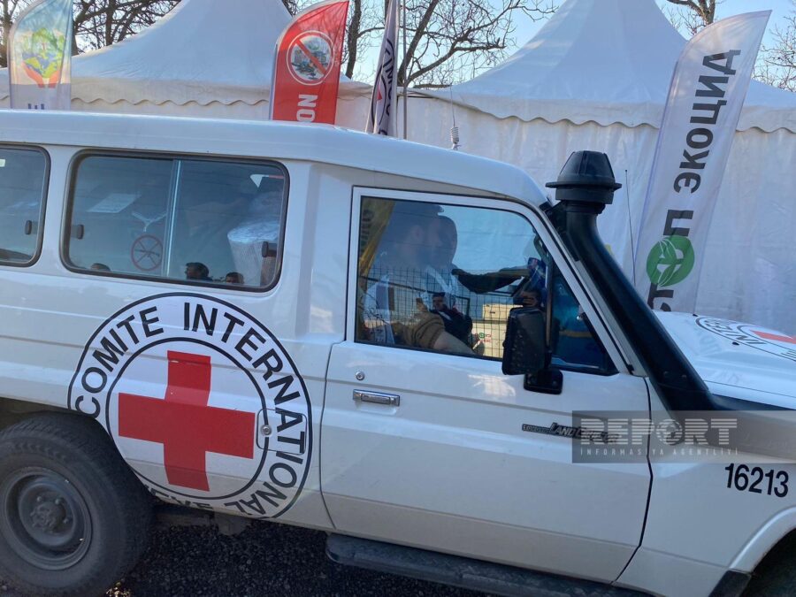 Laçın yolundakı aksiya yerindən 5 erməni keçdi - FOTO