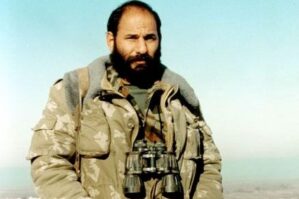 Qarabağda məşhur erməni terrorçuların heykəli sökülür