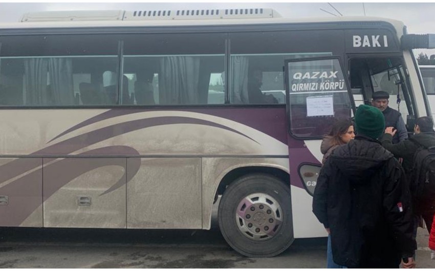 Türkiyədən vətəndaşlarımızı təxliyə edən avtobus Bakıya çatdı