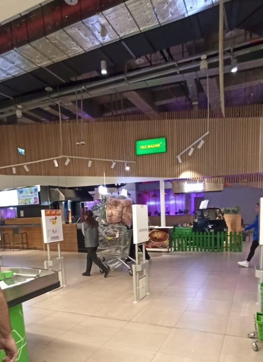 Marketdə təsirli anlar: Türkiyə üçün alındığını biləndə... - FOTO