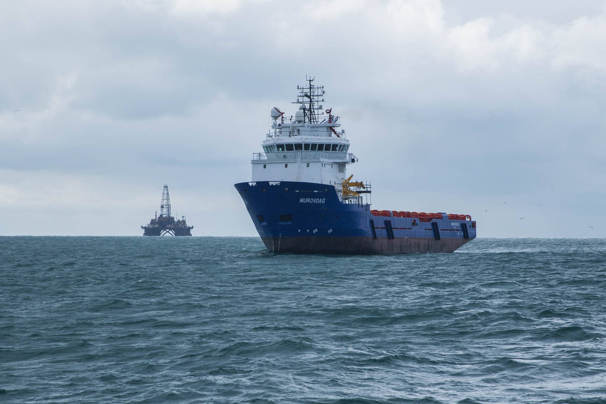 Xəzərdə üzən gəmilərə xəbərdarlıq edildi