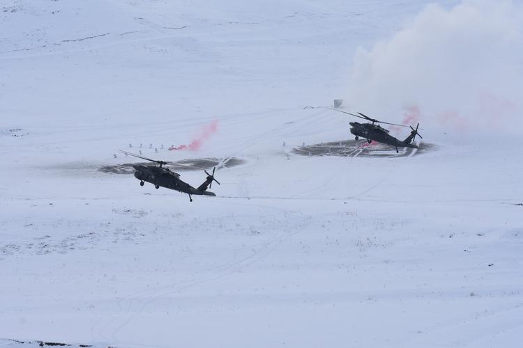Azərbaycan pilotları məşhur təlimdə - FOTOLAR
