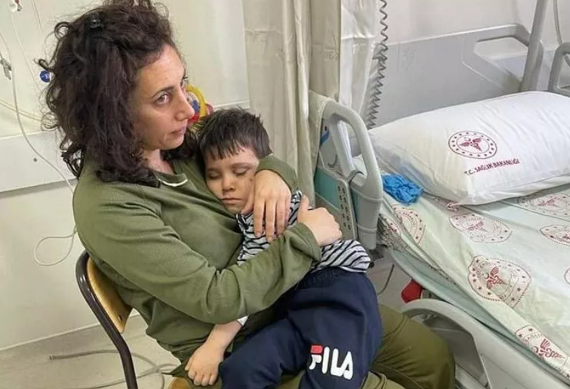 Türkiyəyə gələn israilli tibb bacısından duyğusal addım - FOTO