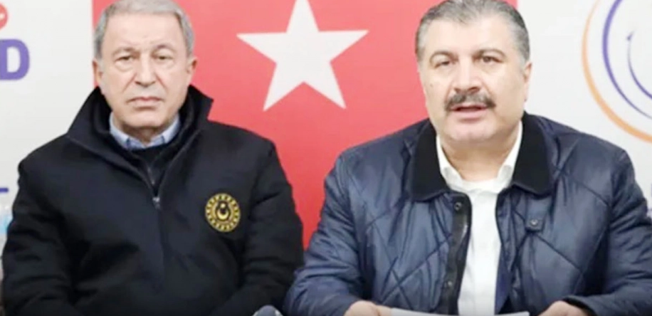 Hulusi Akar və Fəxrəddin Qoca zəlzələyə yaxalandı - VİDEO 1 Hulusi Akar və Fəxrəddin Qoca zəlzələyə yaxalandı - VİDEO