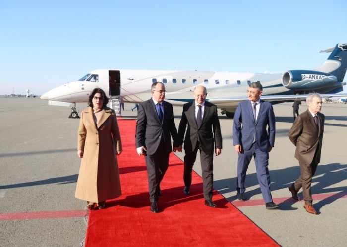 Albaniya Prezidenti Azərbaycana gəldi
