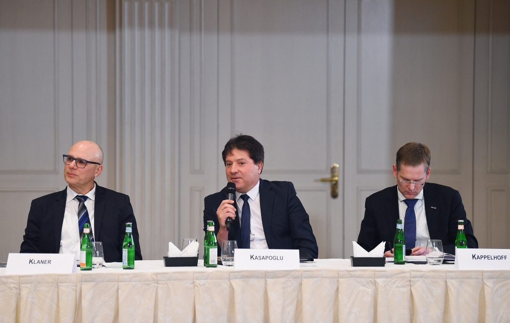 İlham Əliyevin Almaniya iş adamları ilə görüşü oldu - FOTO / YENİLƏNDİ