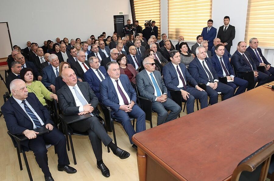 Həmkarlar ittifaqı fəallarına orden və medallar təqdim olundu - FOTOLAR