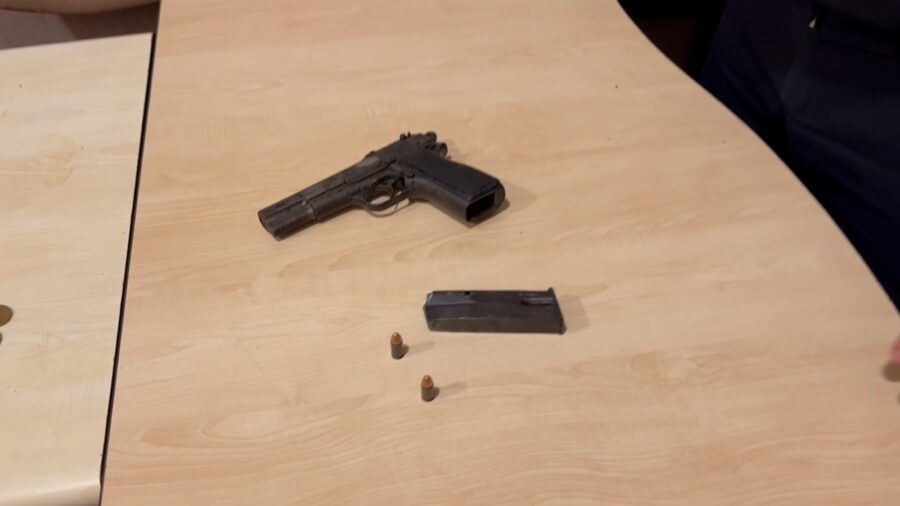 Bakıda 3 nəfər silahlı şəxs saxlanıldı - FOTOLAR