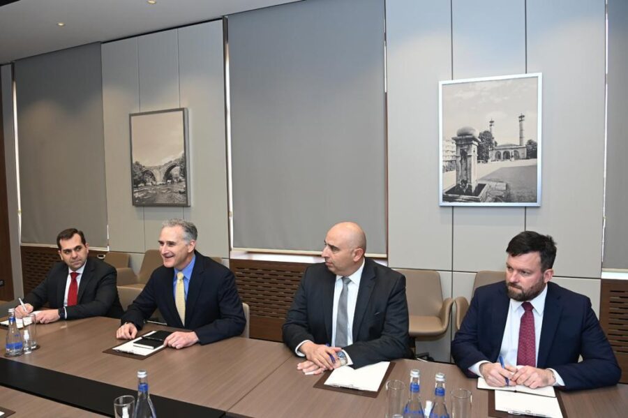 Ceyhun Bayramov Lui Bono ilə bunu müzakirə etdi - FOTOLAR