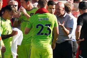 Baş məşqçidən futbolçulara qeyri-adi cəza