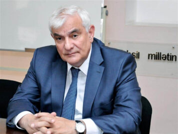 Kamal Abdulla qadınlar haqda qalmaqallı fikrindən danışdı