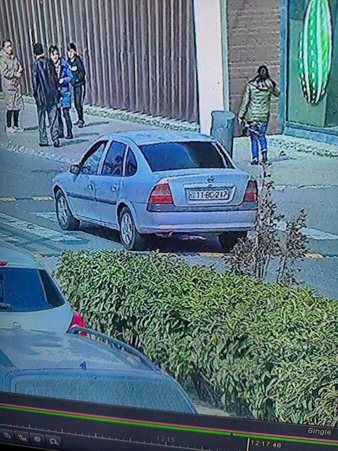 Hipermarketdə qətl törədən şəxsin avtomobili - FOTO