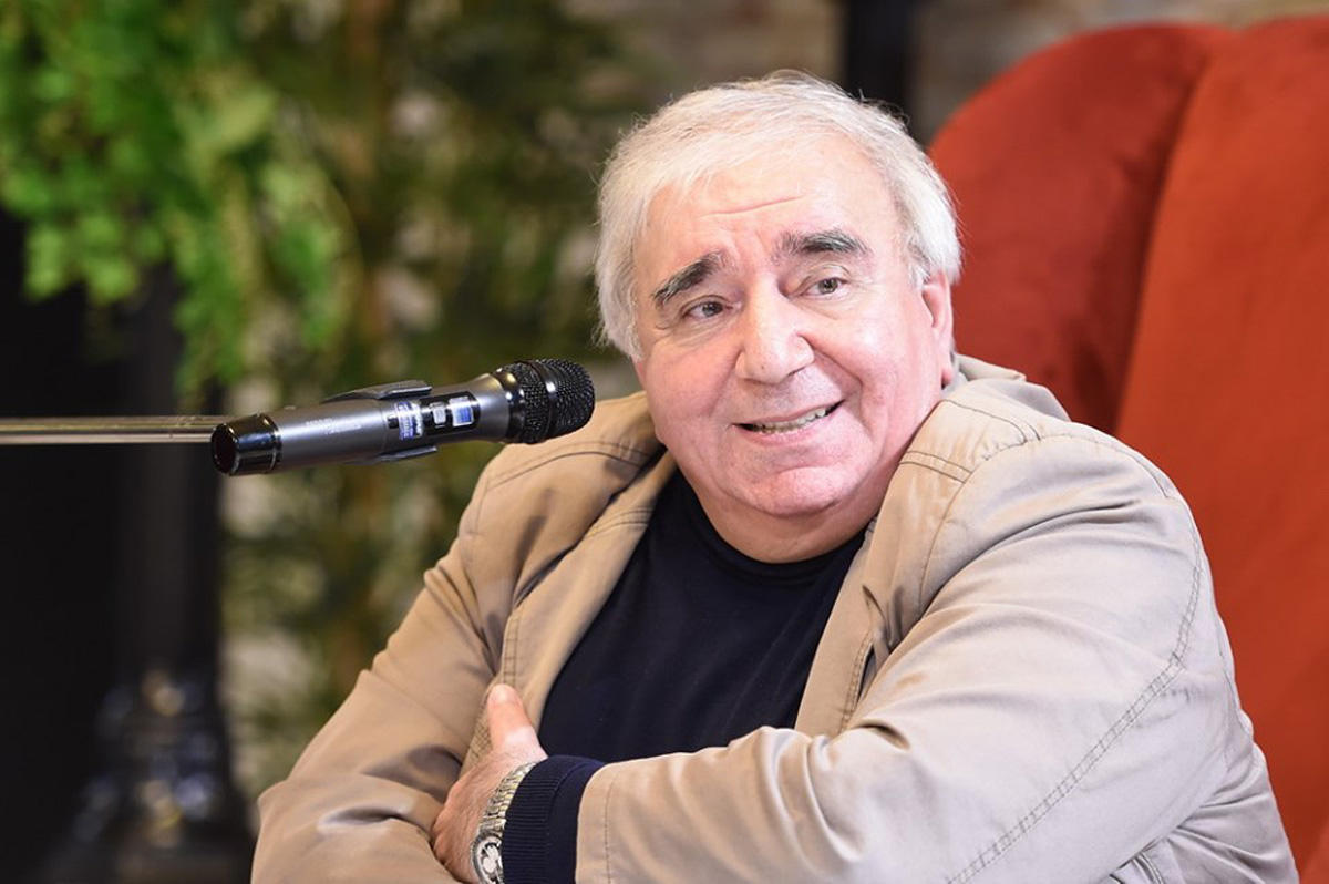 Ramiz Rövşən: "Onun dünyayla mənim misralarımla vidalaşmağından çox təsirləndim..."