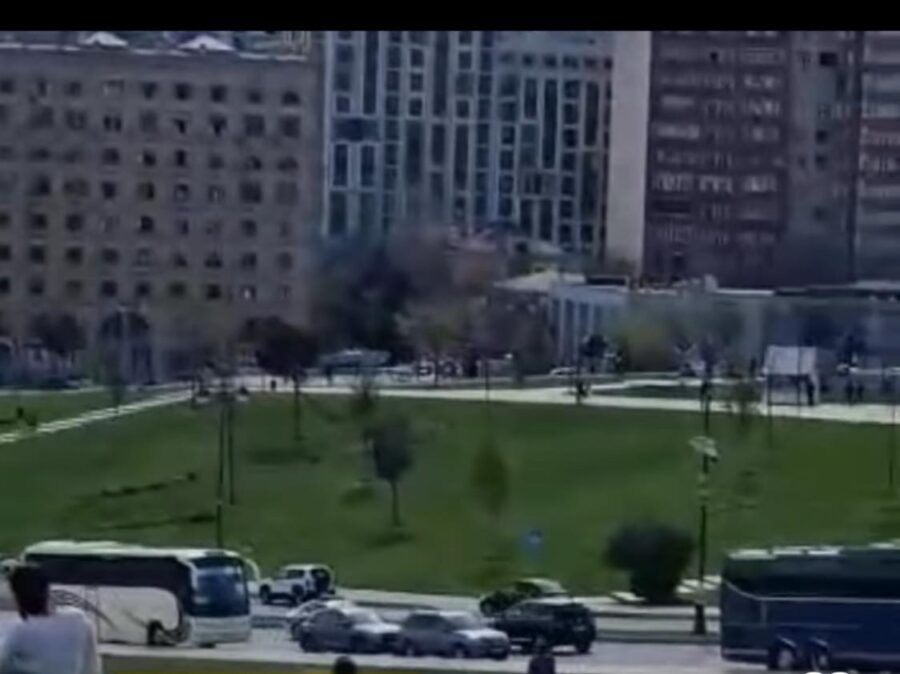 Bakıda yolda təhlükəli vəziyyət yaradan tələbə saxlanılıb - FOTO