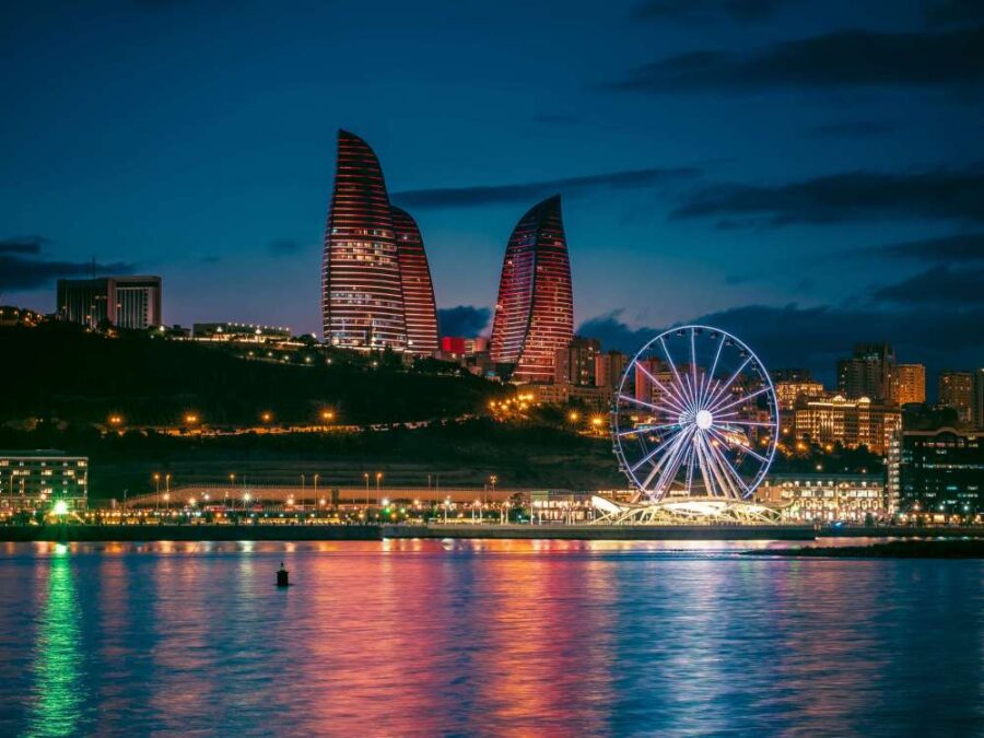 Bakı səmasında meteorit görünüb? - VİDEO