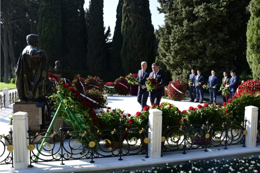 Xətai rayonunda Zərifə xanım Əliyevanın 100 illiyi ilə əlaqədar tədbir keçirildi - FOTOLAR 18 Xətai rayonunda Zərifə xanım Əliyevanın 100 illiyi ilə əlaqədar tədbir keçirildi - FOTOLAR