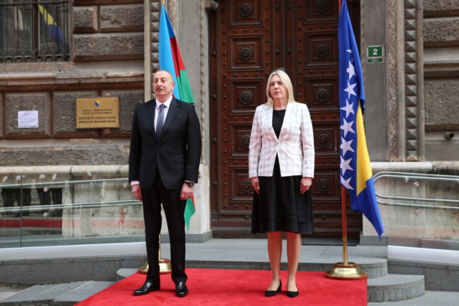 Liderlər mətbuata bəyanatlarla çıxış etdilər - YENİLƏNİB