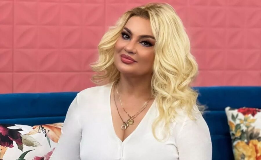 Tanınmış müğənni dosent oldu 1 nusabe