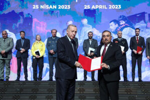 Ərdoğan Rəşad Məmmədova təşəkkürnamə təqdim etdi