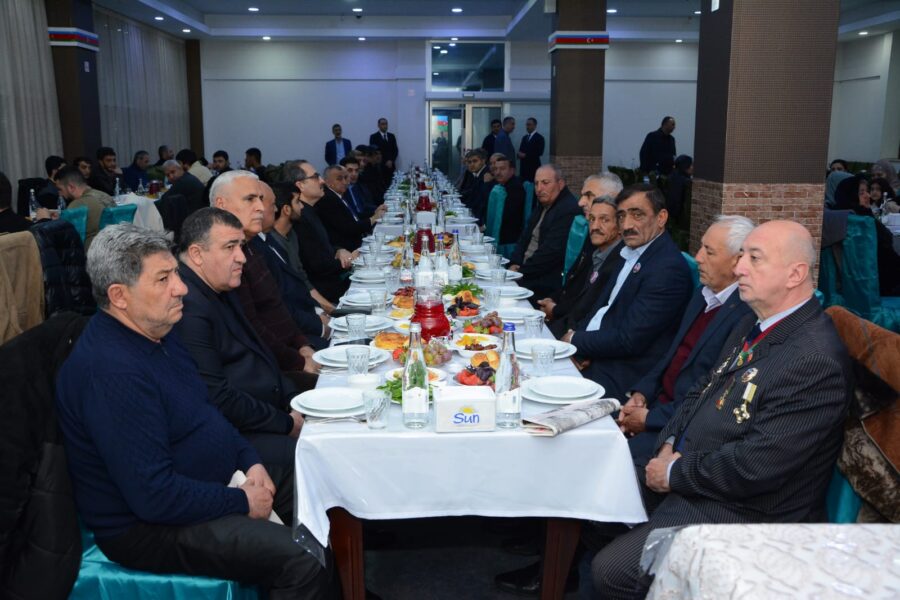 Xətaidə şəhid ailələri və qazilər üçün iftar süfrəsi təşkil olundu - FOTOLAR