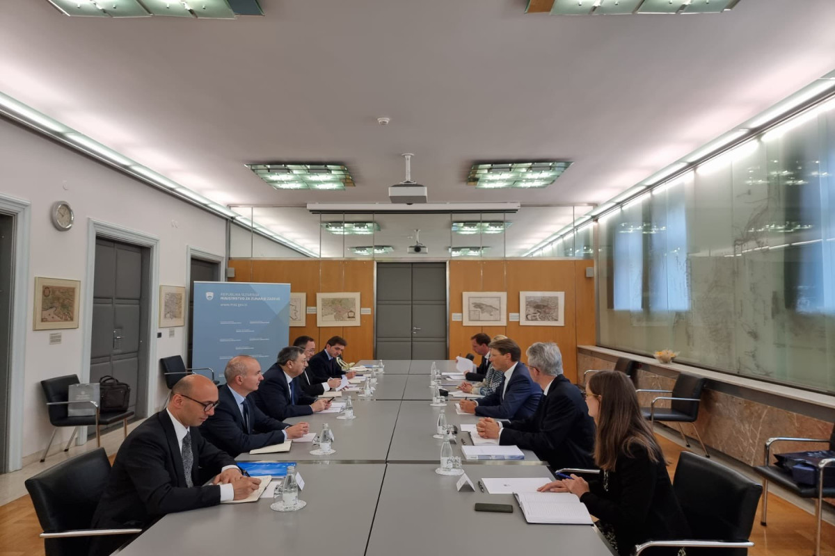 Azərbaycan və Sloveniya arasında siyasi məsləhətləşmələr keçirildi