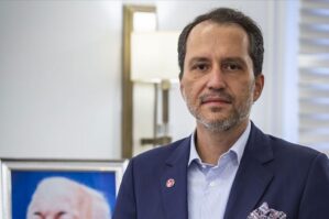 Erbakanın oğlundan qeyri-adi seçki vədi - FOTO