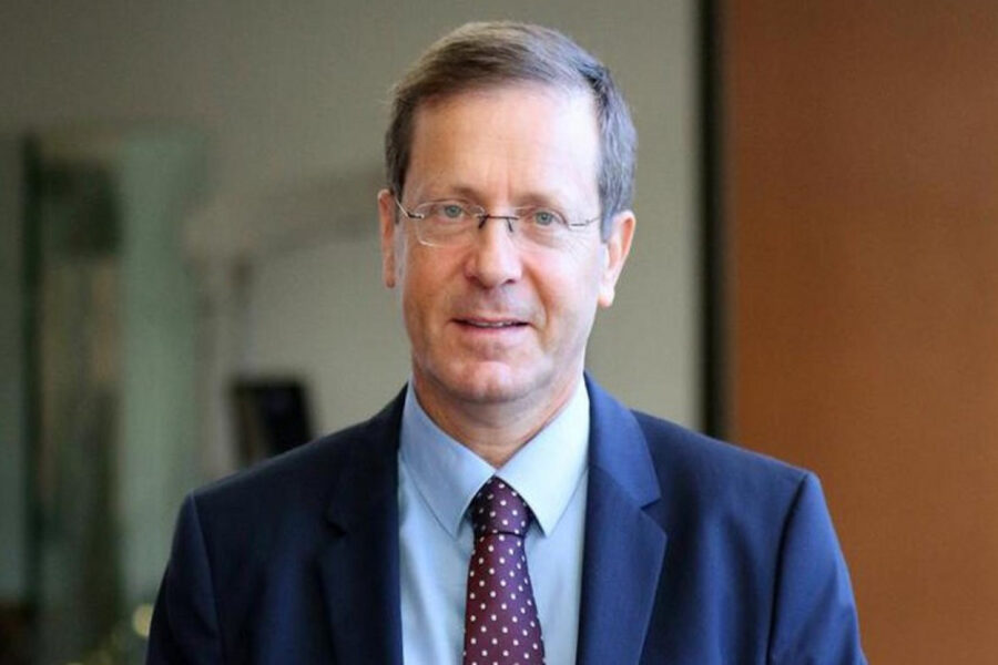 Hitlerin Qəzzada aşkarlanan kitabı - FOTO