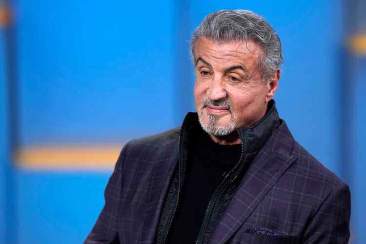 Stallone məşhur treyleri seriala çevirir