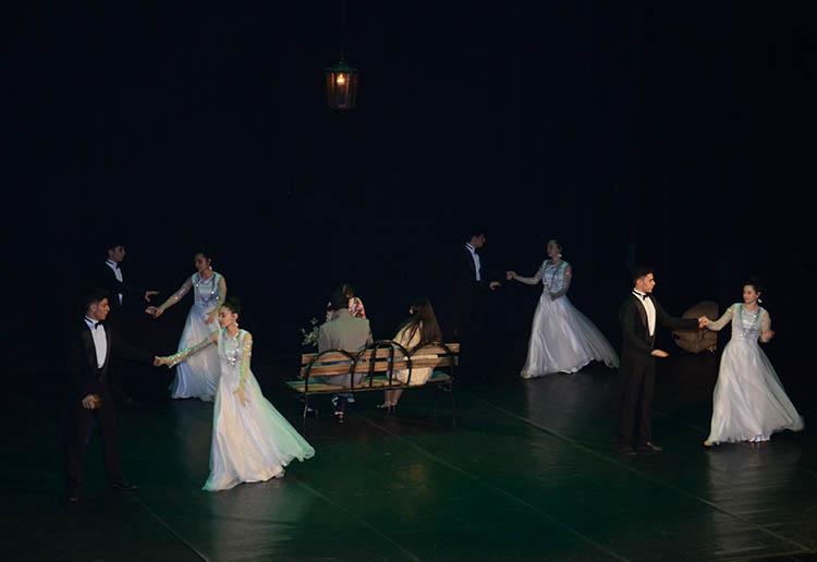 "Azərbaycan Xalqının Əbədiyyət Günəşi" adlı tamaşa təqdim olundu - FOTOLAR