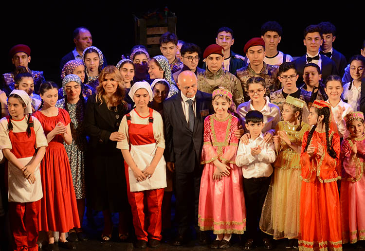 "Azərbaycan Xalqının Əbədiyyət Günəşi" adlı tamaşa təqdim olundu - FOTOLAR