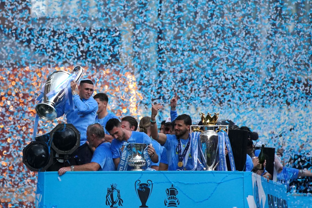 1686596919372407031 Çempionluq paradından FOTOLAR