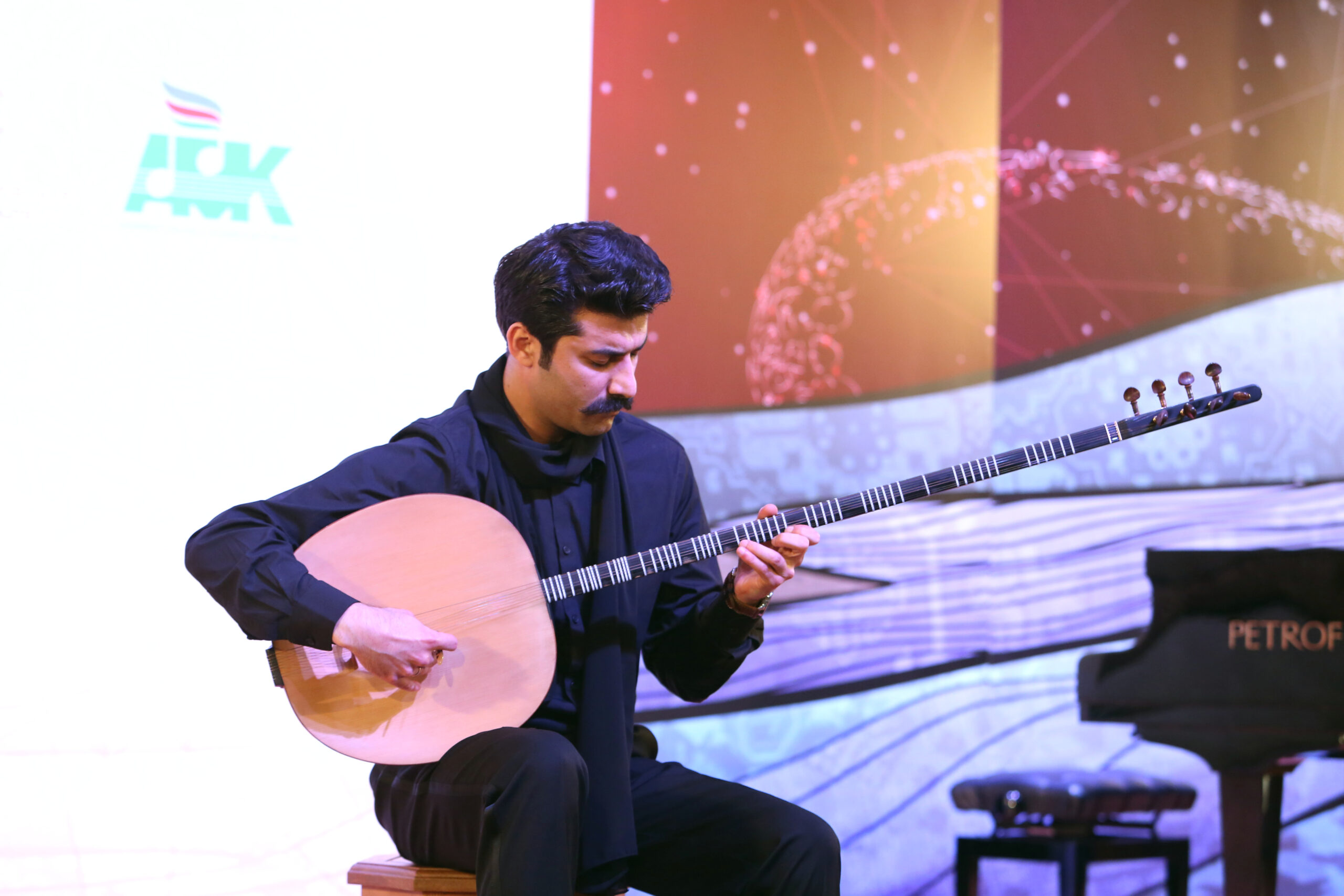 Muğam Müsabiqəsi: ikinci tura keçənlər bəlli oldu - Fotolar