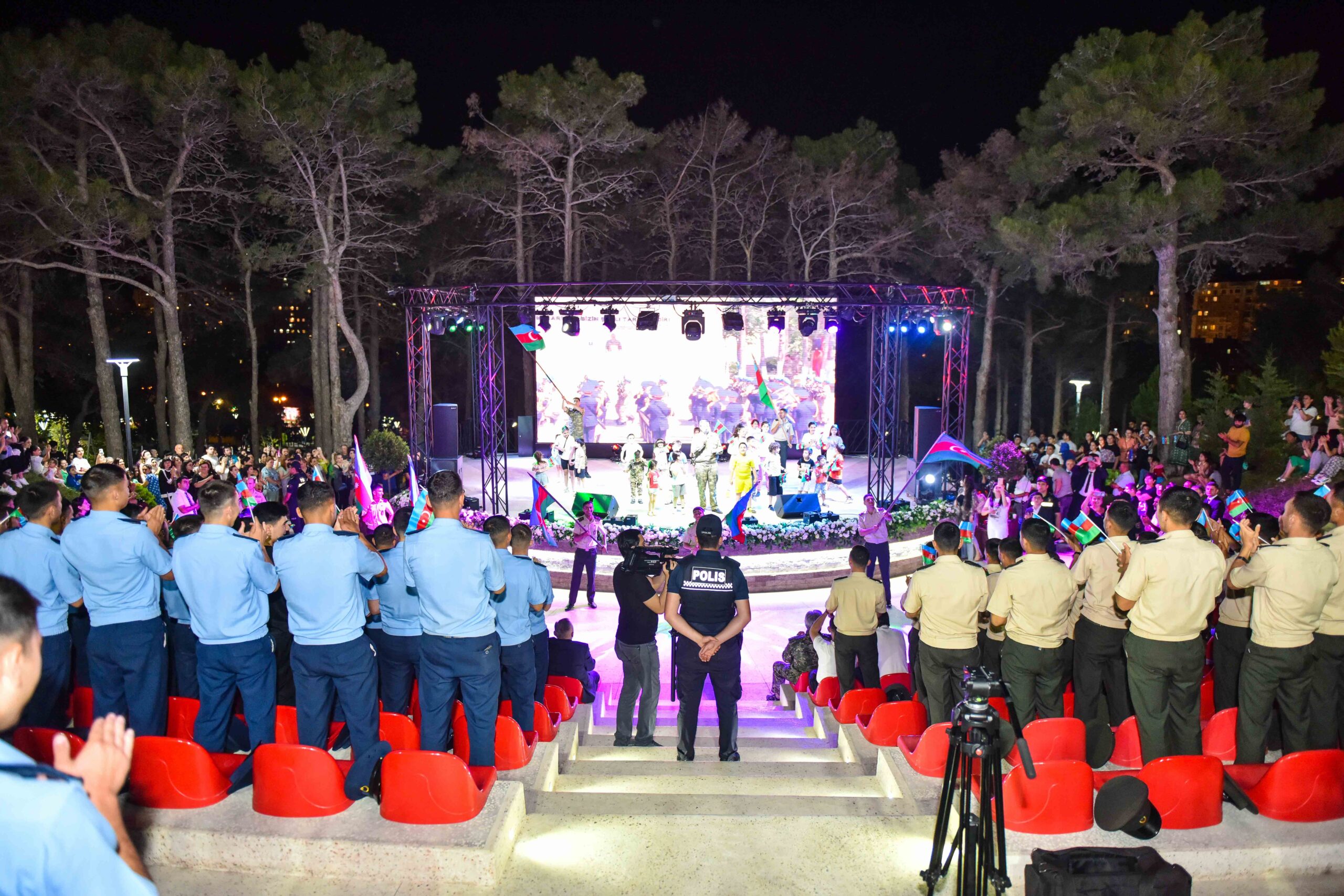 Xətaidə Silahlı Qüvvələr Gününə həsr olunmuş möhtəşəm tədbir keçirildi - VİDEO